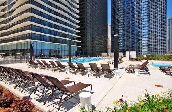 Aqua Hotel Chicago Exterior foto